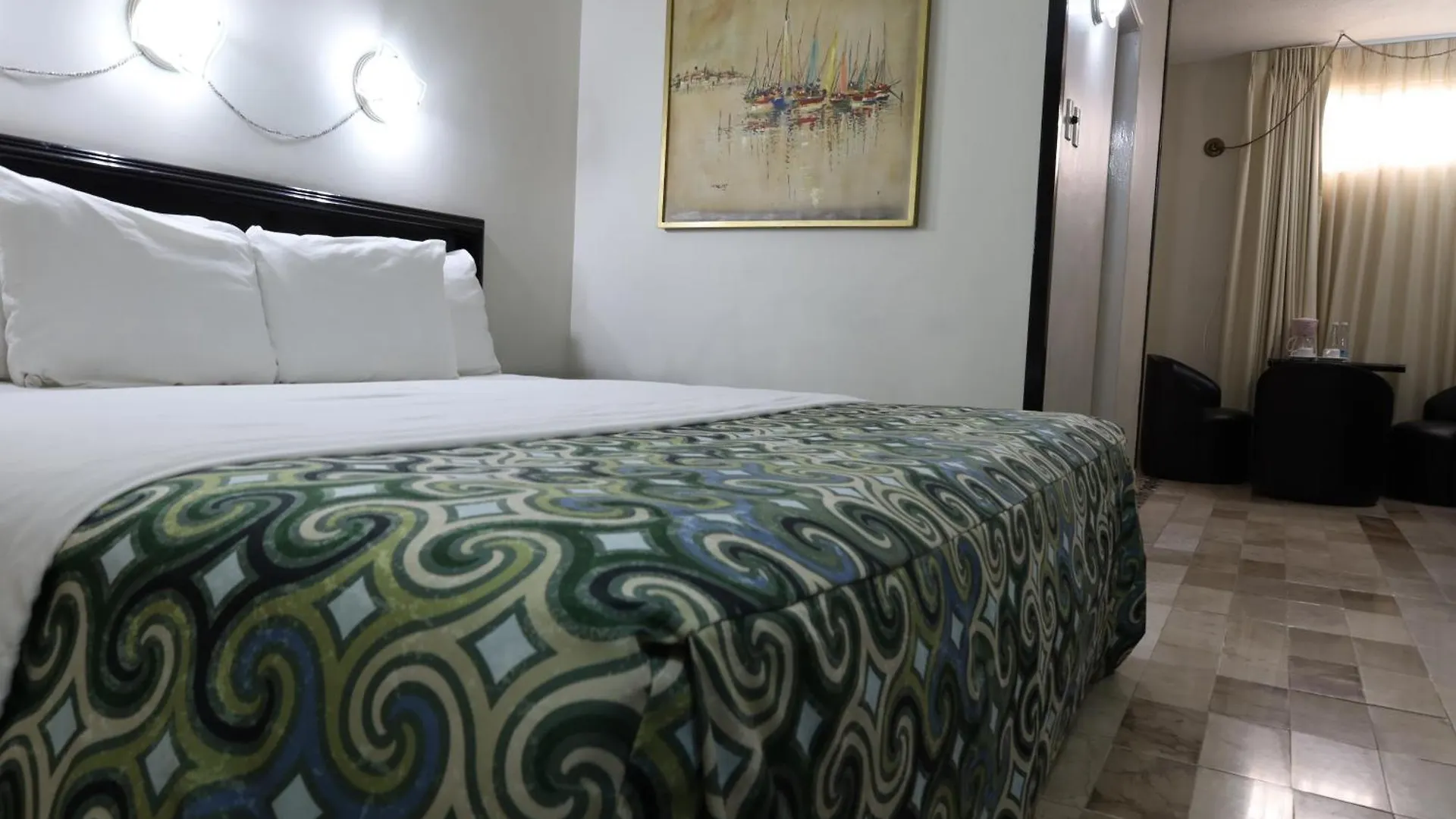 Hotel Aristos Puebla de Zaragoza
